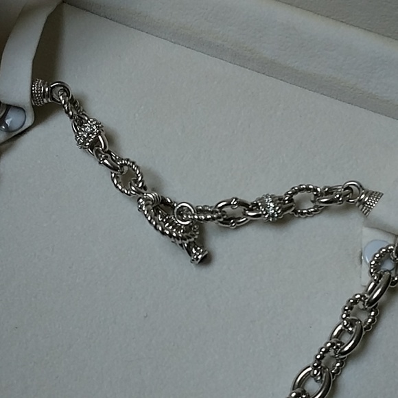 Judith Ripka heavy toggle link necklace - Picture 5 of 5